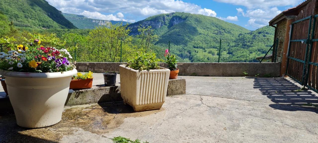 Au chalet d'Anna Saint-Rambert-en-Bugey Exterior foto